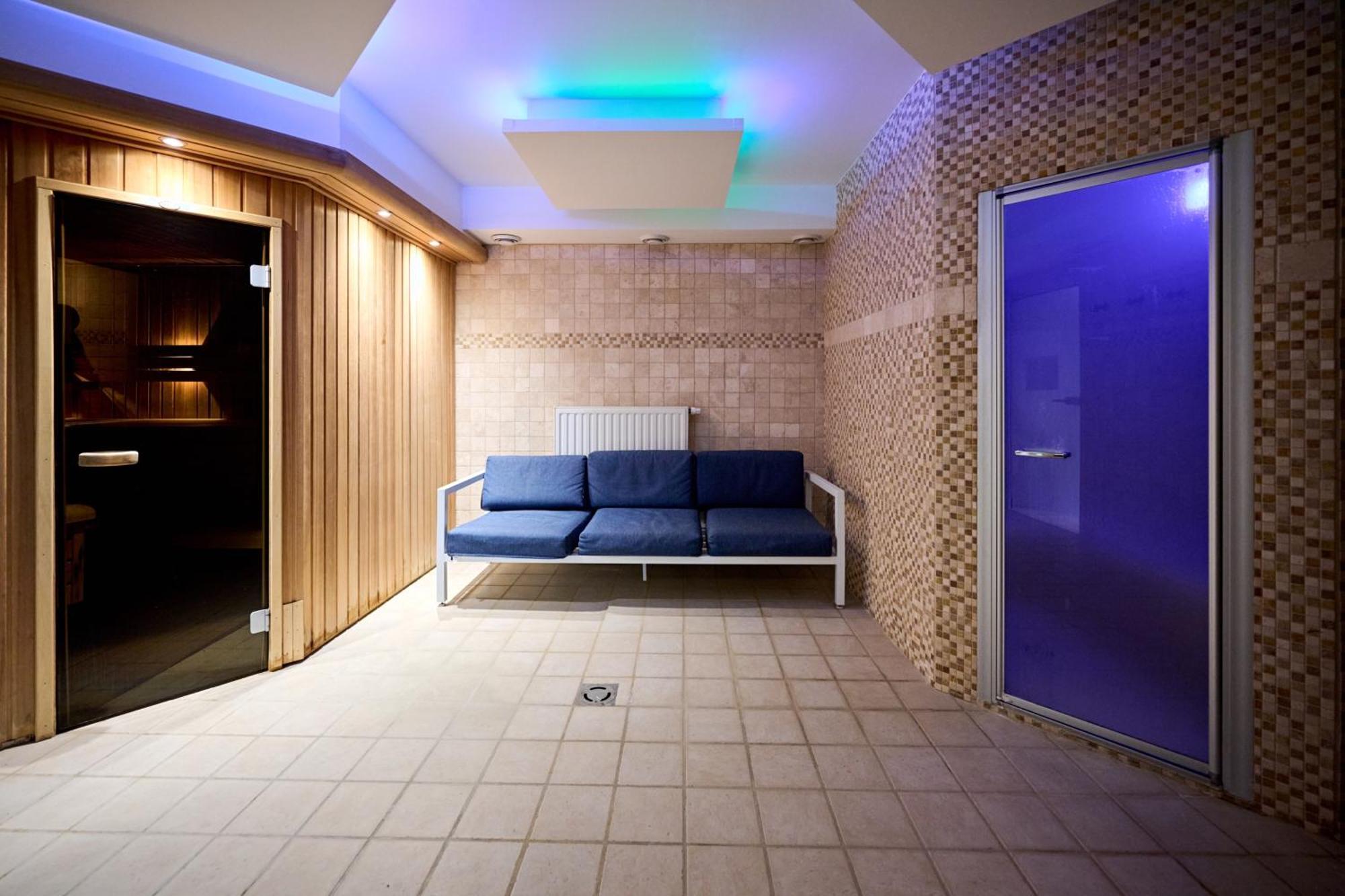 Hotel La Malle Poste Рошфор Екстер'єр фото