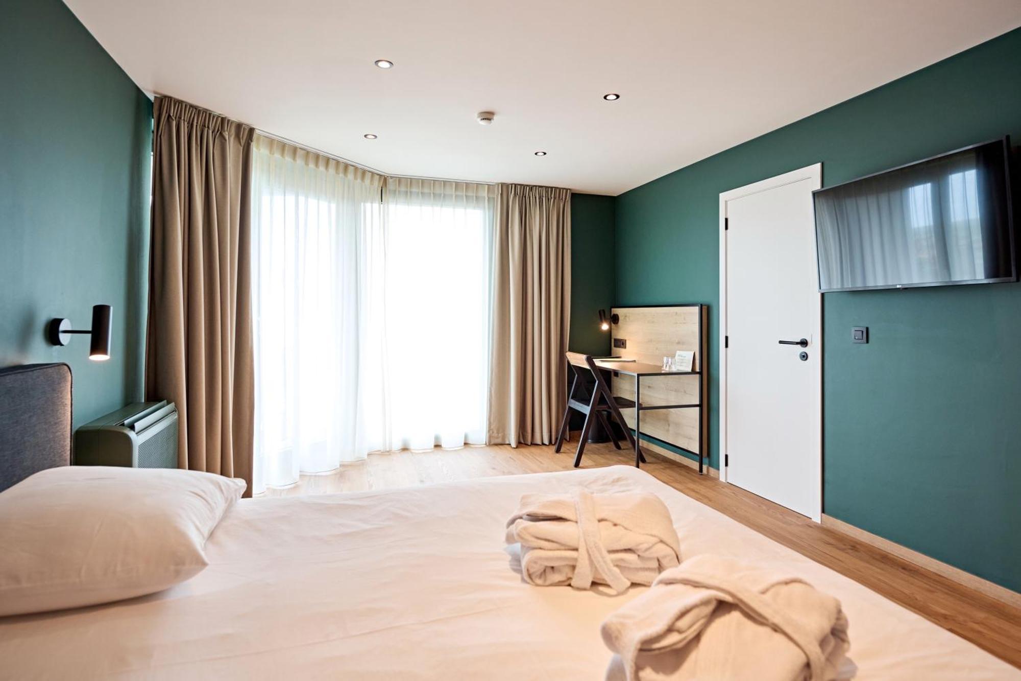 Hotel La Malle Poste Рошфор Екстер'єр фото