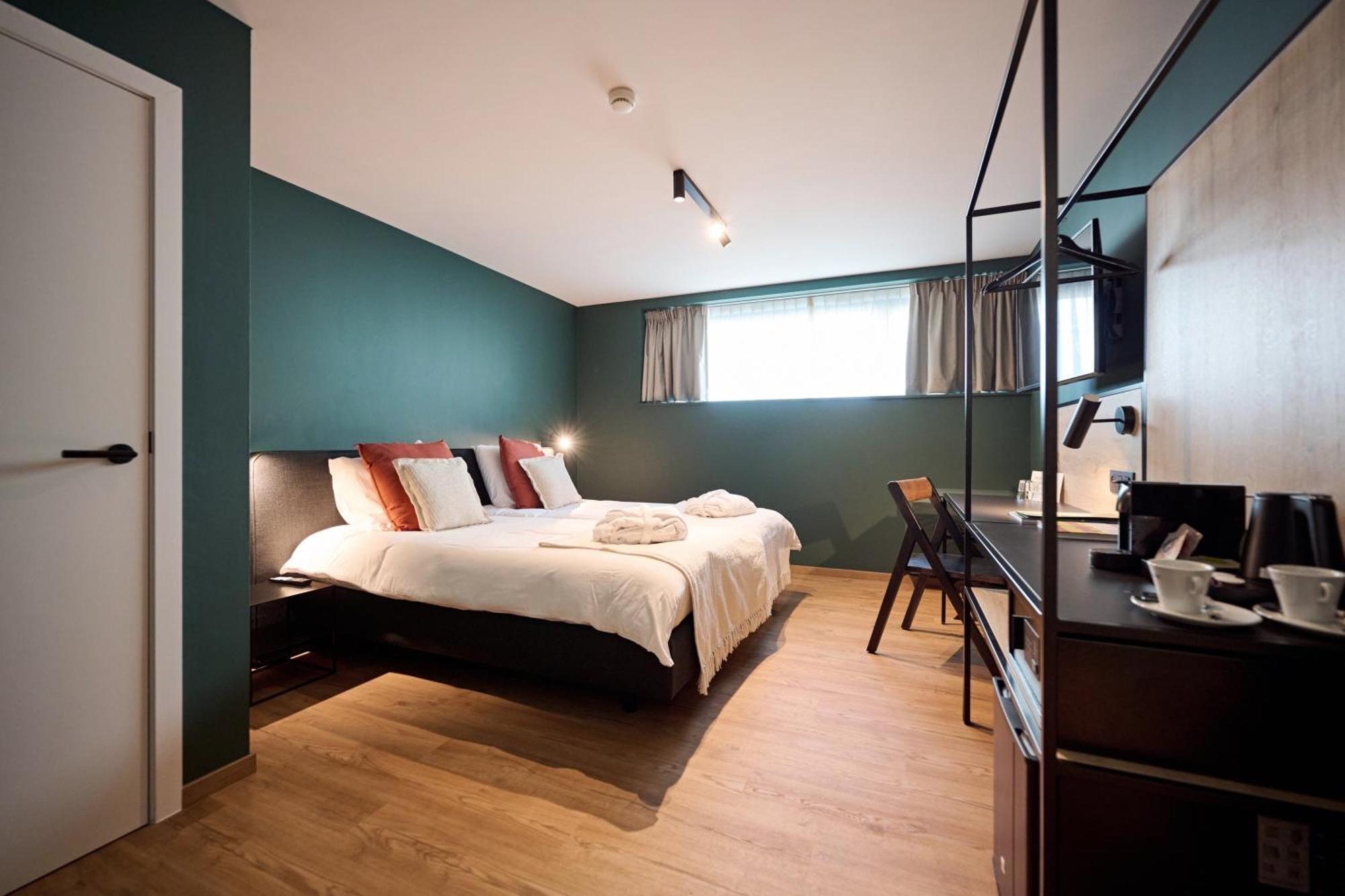 Hotel La Malle Poste Рошфор Екстер'єр фото